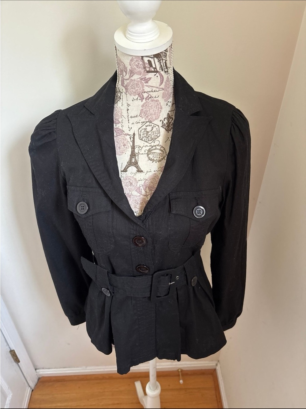 Forever 21 Black Belted Button-Front Blazer nwt medium